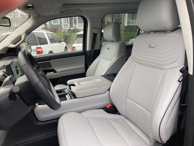 Certified 2025 Ford Expedition Max Platinum w/ Platinum Ultimate Package image 10