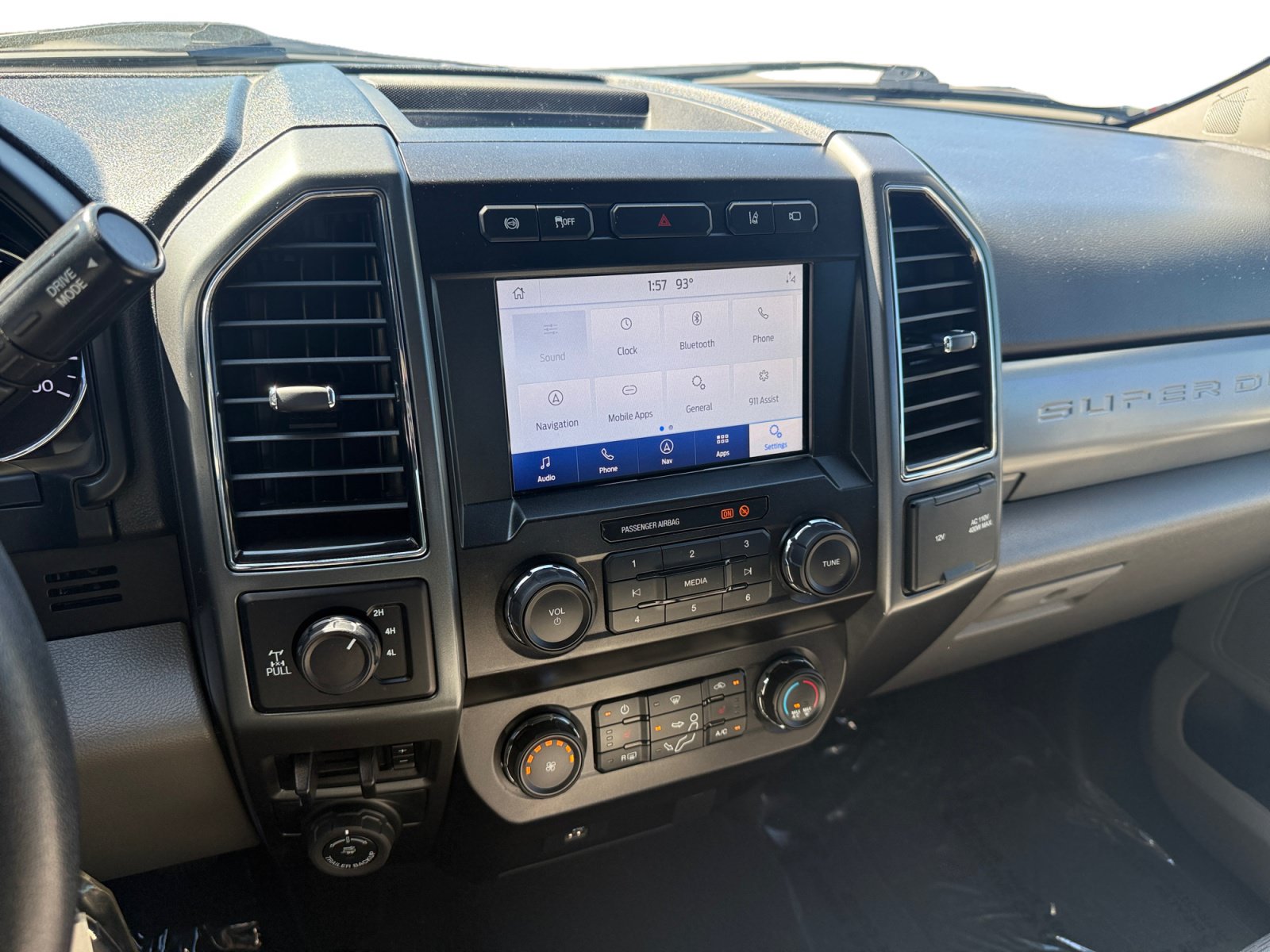 Certified 2021 Ford F250 XLT w/ XLT Premium Package AWD/4WD image 12