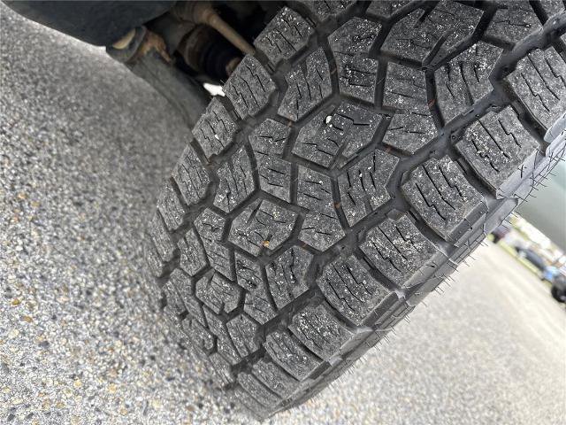 Used 2023 Toyota Tacoma TRD Off-Road w/ TRD Premium Off Road Package image 40