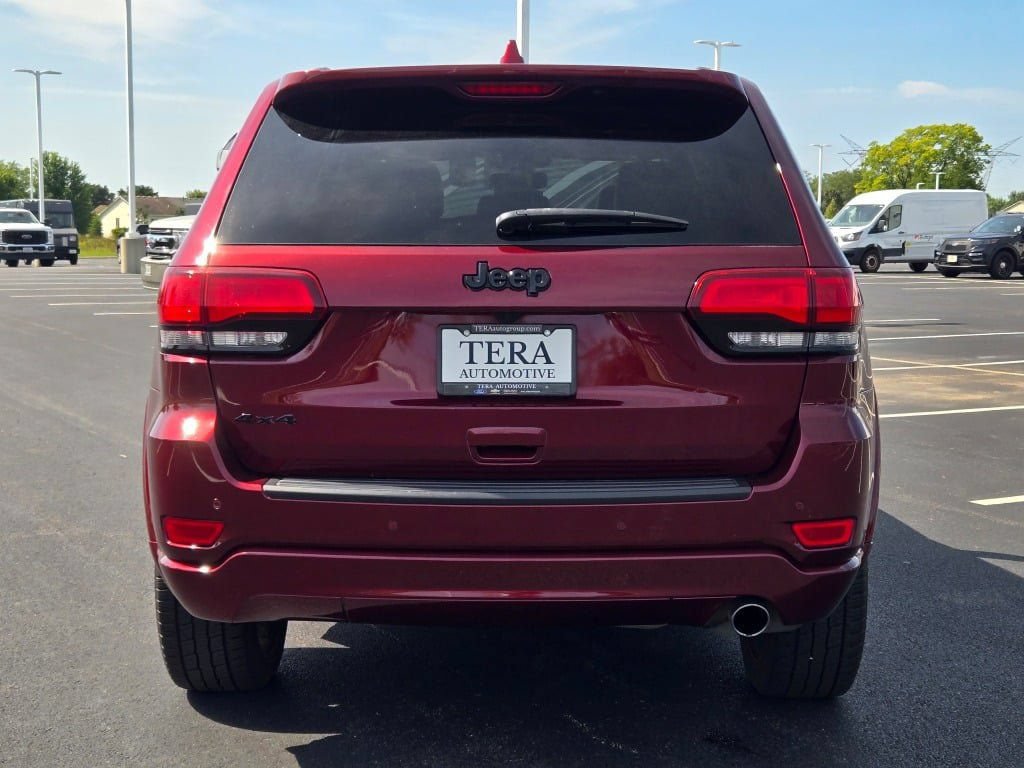 Used 2019 Jeep Grand Cherokee Altitude AWD/4WD image 16