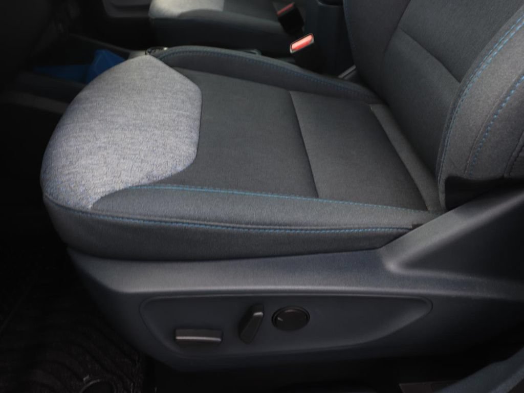 Certified 2026 Ford Maverick XLT w/ XLT Luxury Package FWD image 17