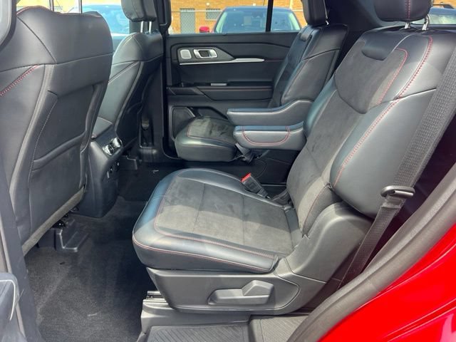 Certified 2025 Ford Explorer ST AWD/4WD image 21