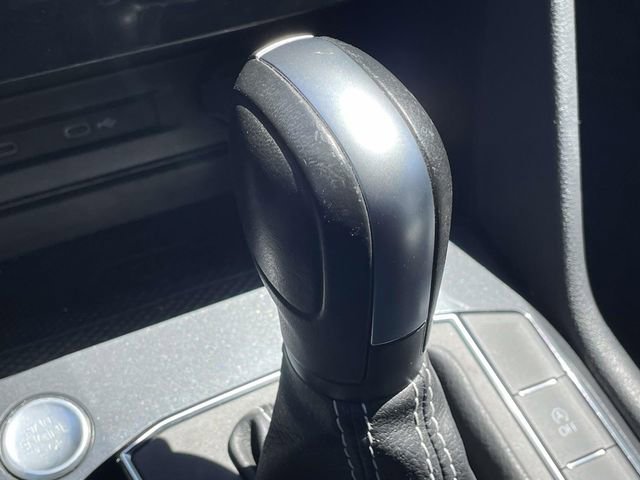 Used 2021 Volkswagen Tiguan SE R-Line FWD image 28