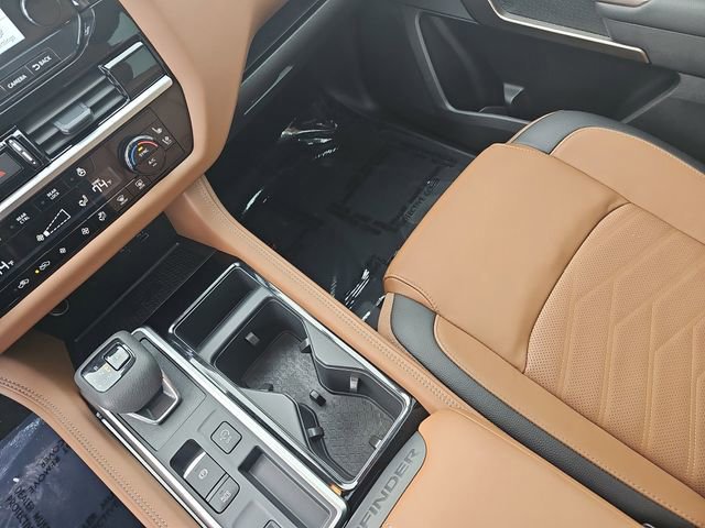 Used 2025 Nissan Pathfinder Platinum image 25