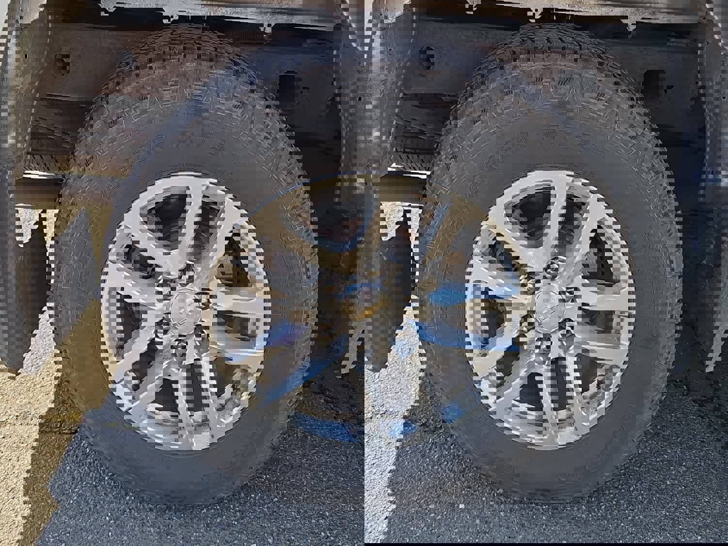 Used 2021 Chevrolet Silverado 1500 LT w/ Z71 Off-Road Package image 13