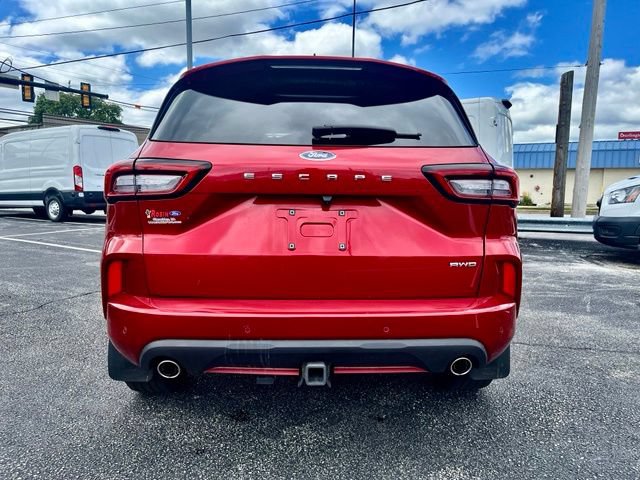Certified 2023 Ford Escape ST-Line Select w/ Tech Pack #2 AWD/4WD image 5