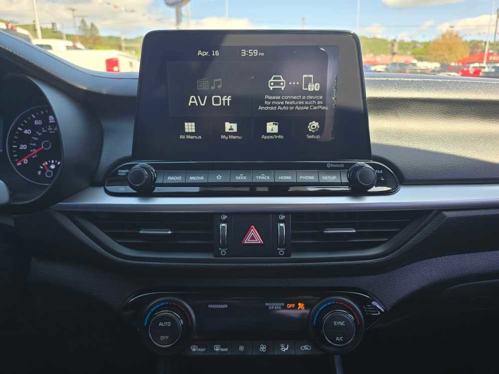 Used 2019 Kia Forte LXS FWD image 12