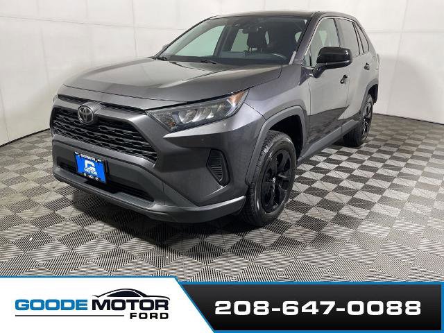 Used 2022 Toyota RAV4 LE AWD/4WD image 3