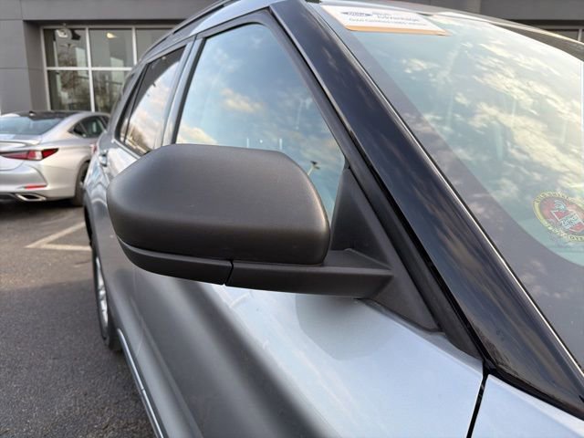 Certified 2022 Ford Explorer XLT w/ Equipment Group 202A image 8