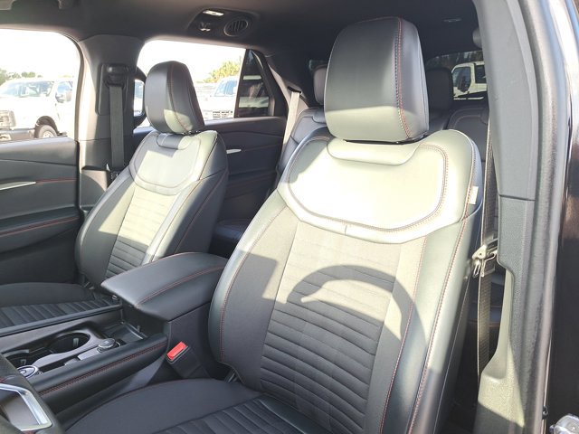 Certified 2025 Ford Explorer ST-Line image 19