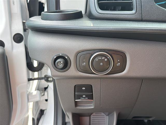 Certified 2022 Ford Transit 250 Medium Roof RWD image 18