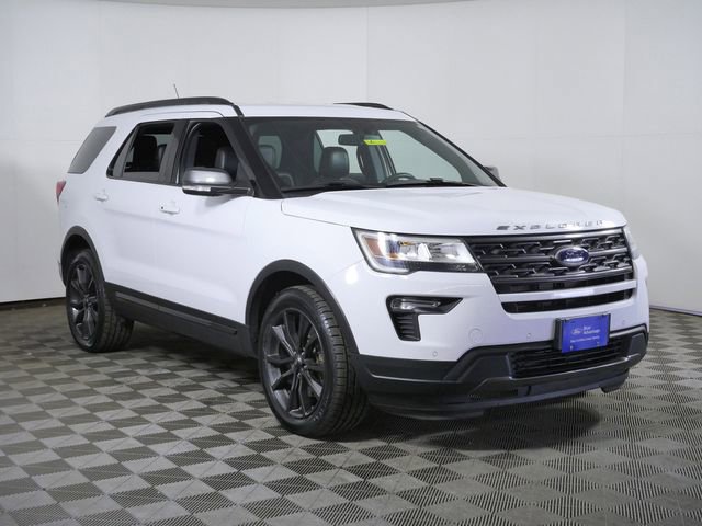Certified 2018 Ford Explorer XLT w/ Equipment Group 202A AWD/4WD image 1