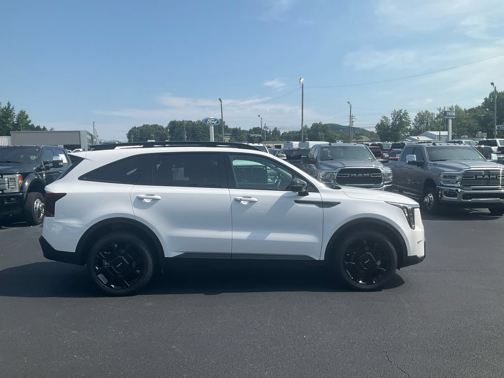 Used 2024 Kia Sorento X-Line EX AWD/4WD image 4