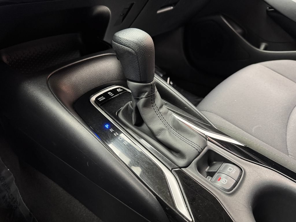 Used 2022 Toyota Corolla LE FWD image 18