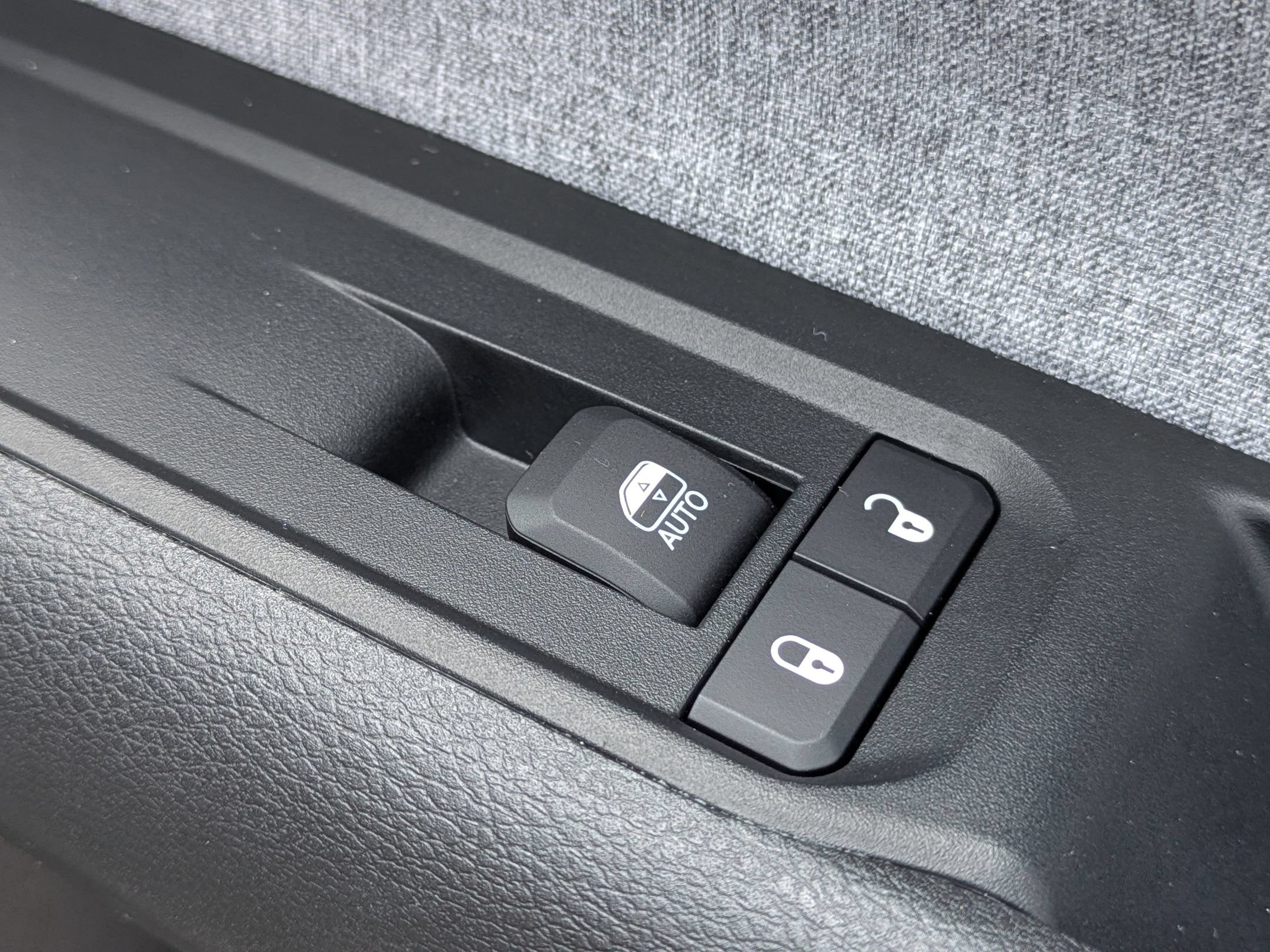 Used 2022 Jeep Compass Latitude w/ Sun and Sound Group FWD image 36