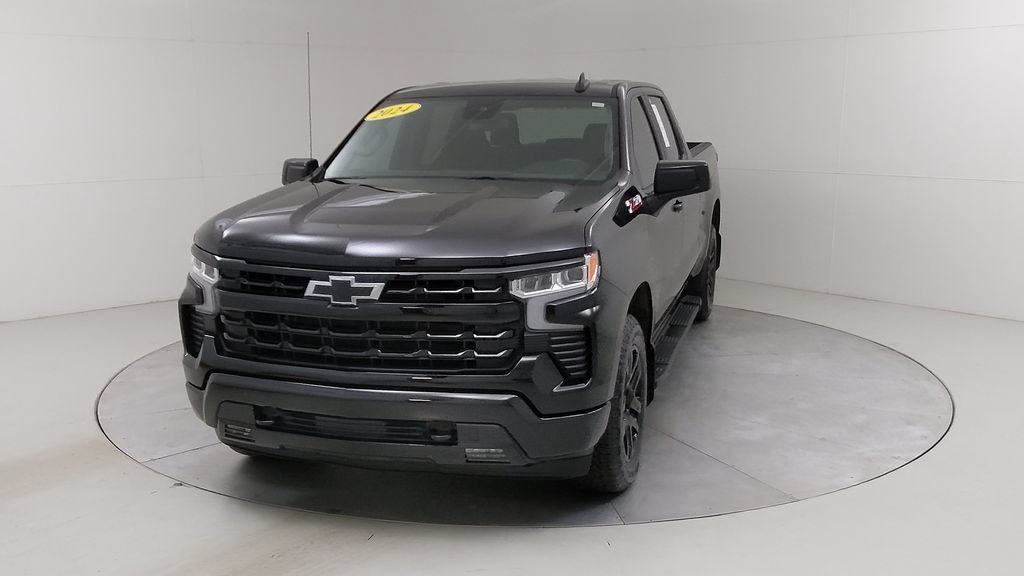 Used 2024 Chevrolet Silverado 1500 RST w/ Z71 Off-Road Package AWD/4WD image 8