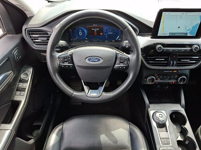Certified 2022 Ford Escape SEL w/ Technology Package AWD/4WD image 12