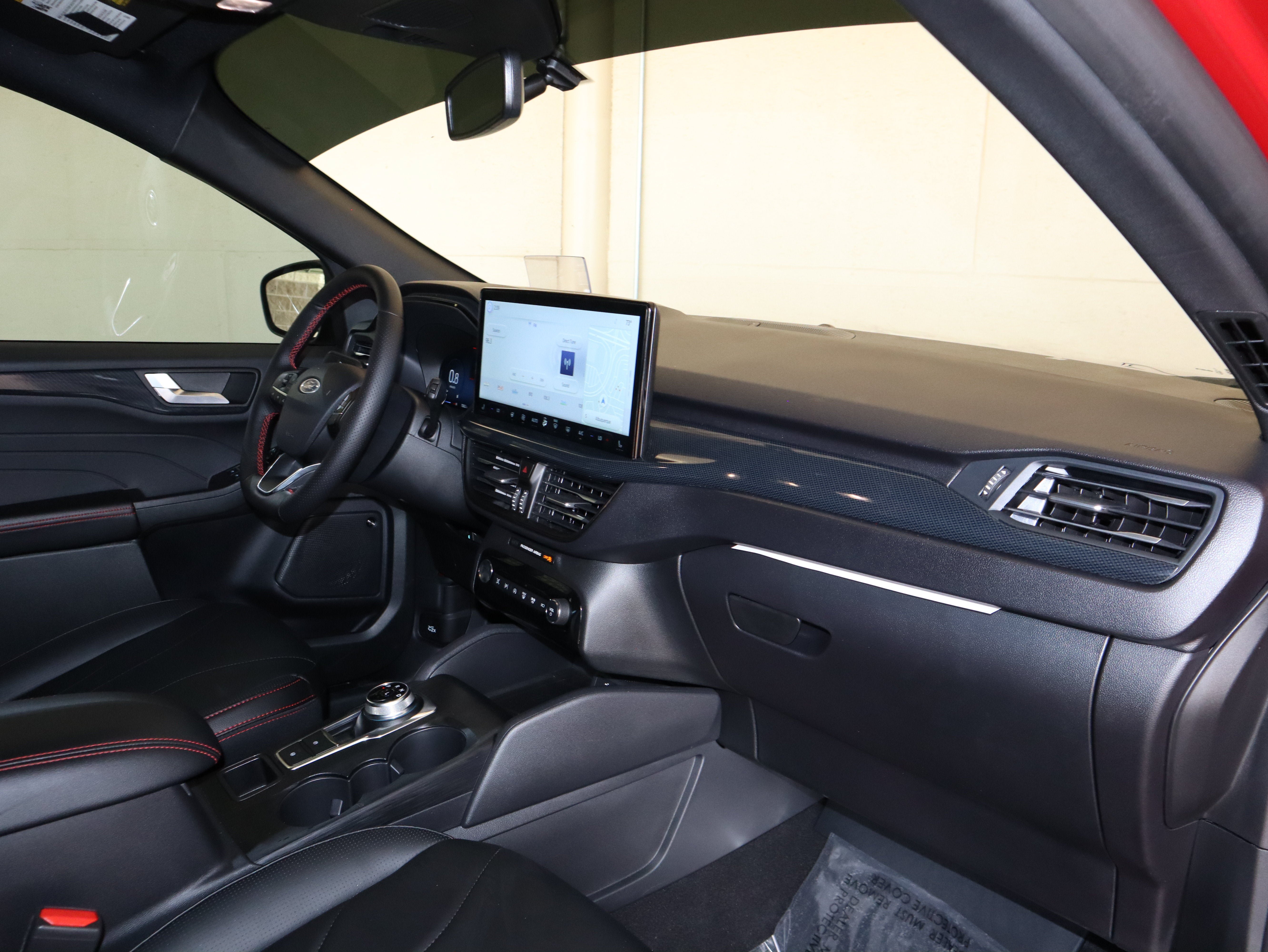 Certified 2025 Ford Escape ST-Line Elite w/ Premium Technology Package AWD/4WD image 37