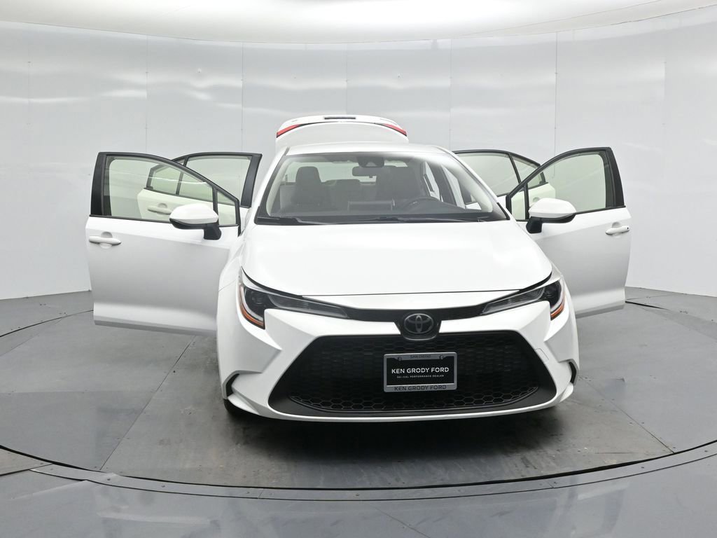 Used 2020 Toyota Corolla LE image 49