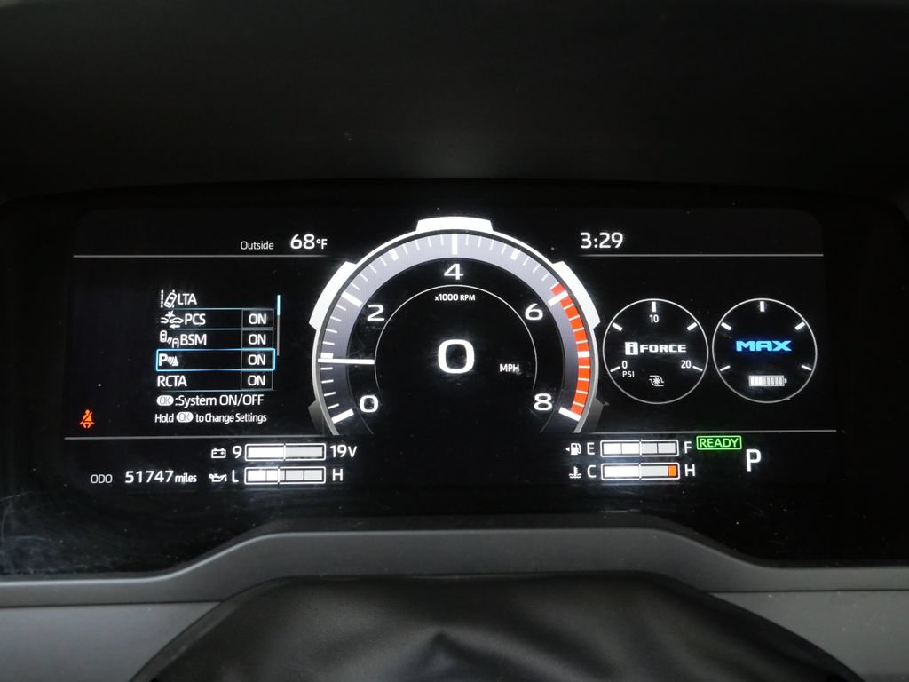 Used 2024 Toyota Sequoia Capstone AWD/4WD image 28