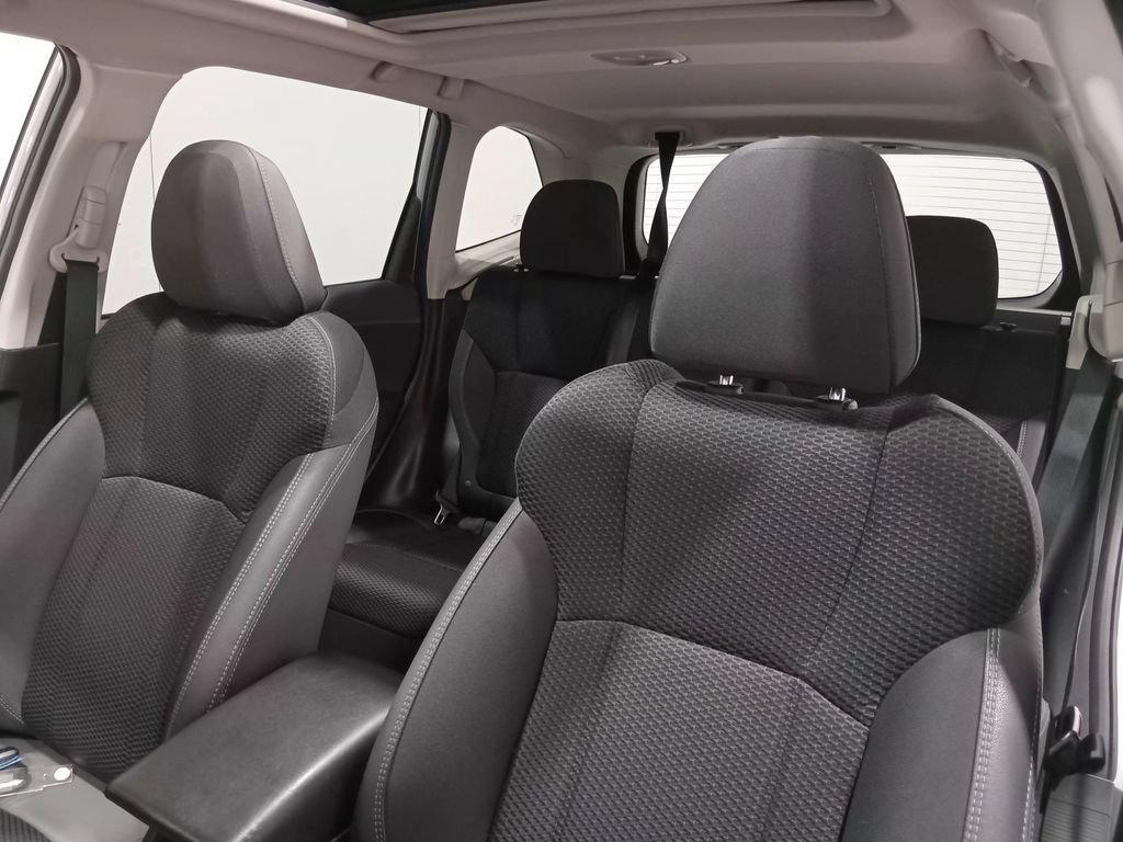 Used 2022 Subaru Forester Premium AWD/4WD image 16