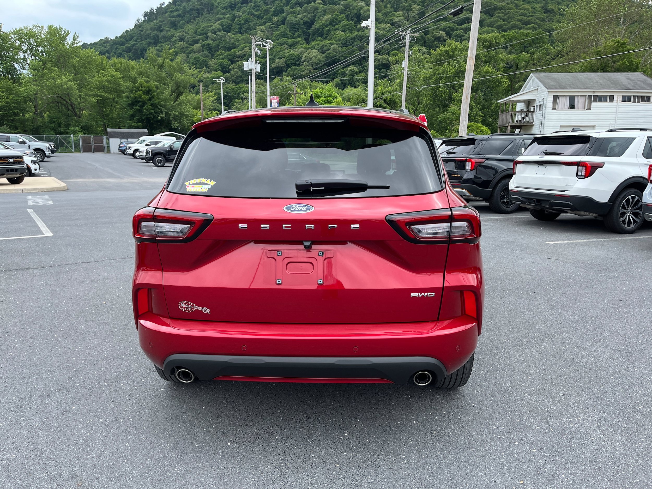 Certified 2023 Ford Escape ST-Line w/ Tech Pack #1 AWD/4WD image 5