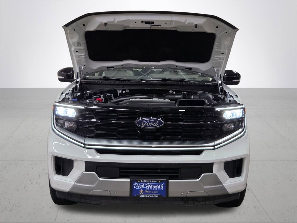 Certified 2025 Ford Expedition Platinum image 6