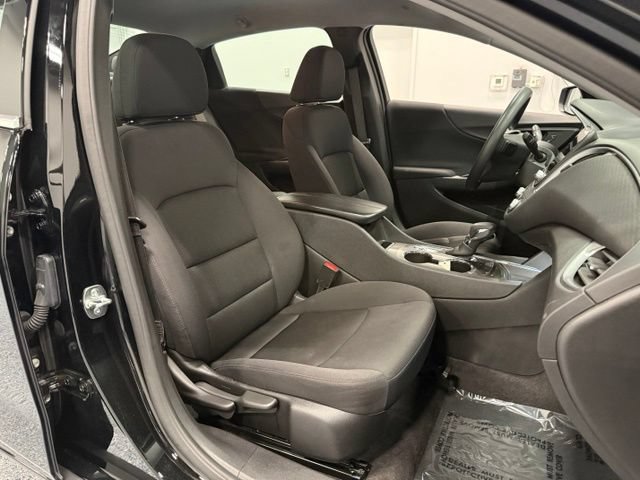 Used 2025 Chevrolet Malibu LT FWD image 35