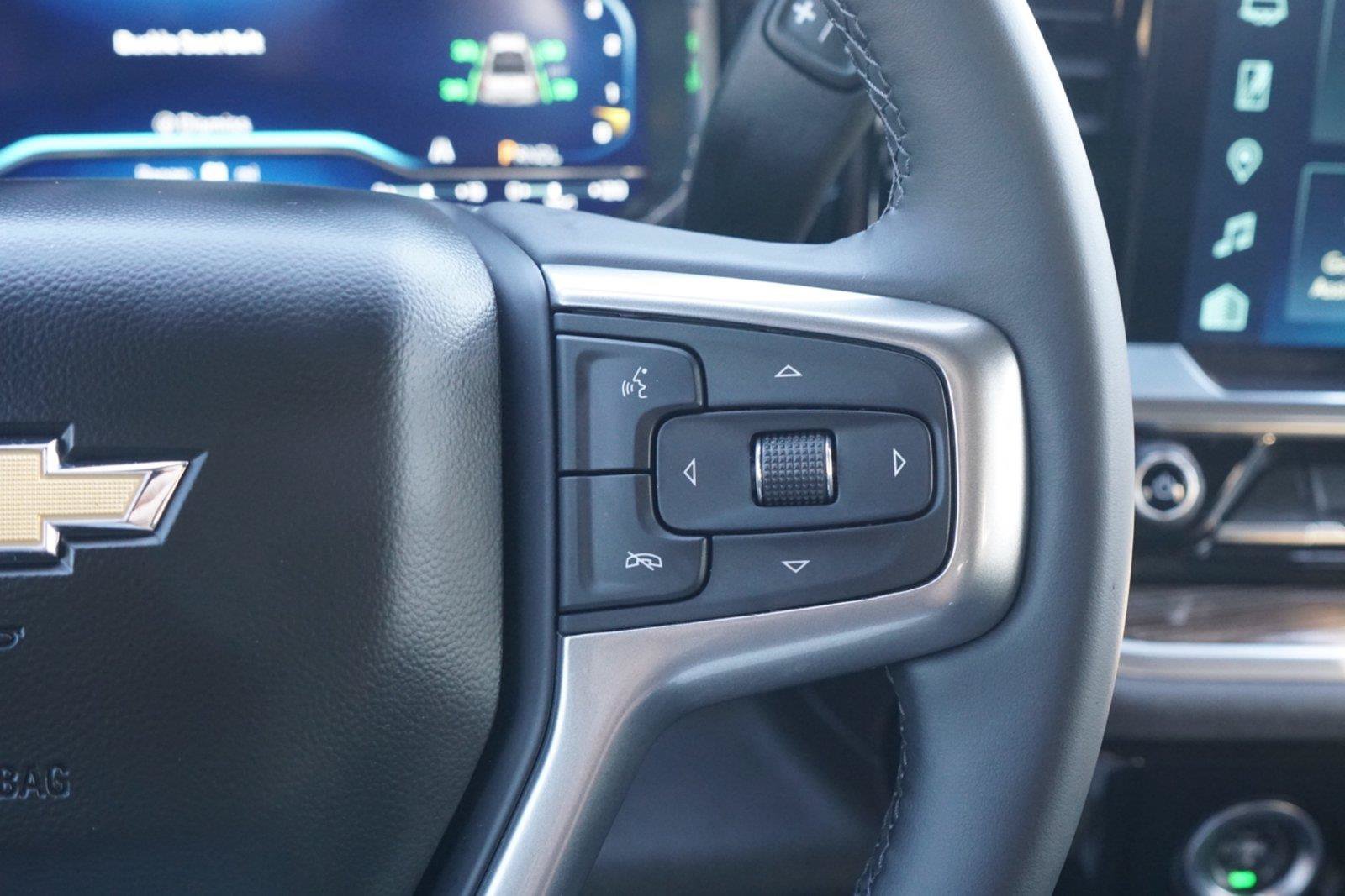 Used 2024 Chevrolet Silverado 1500 LT RWD image 15