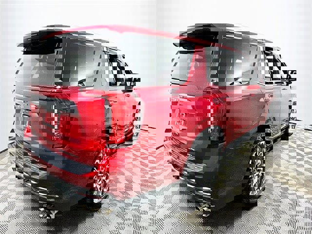 Used 2023 GMC Yukon Denali Ultimate image 3