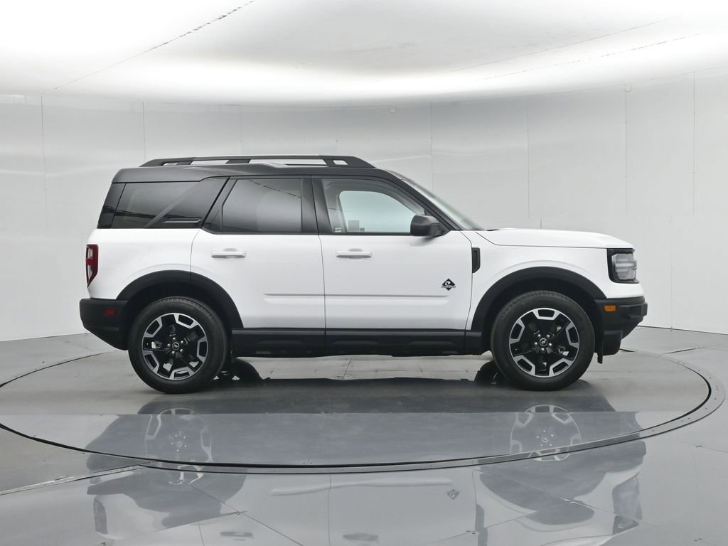 Certified 2024 Ford Bronco Sport Outer Banks w/ Tech Package AWD/4WD image 30