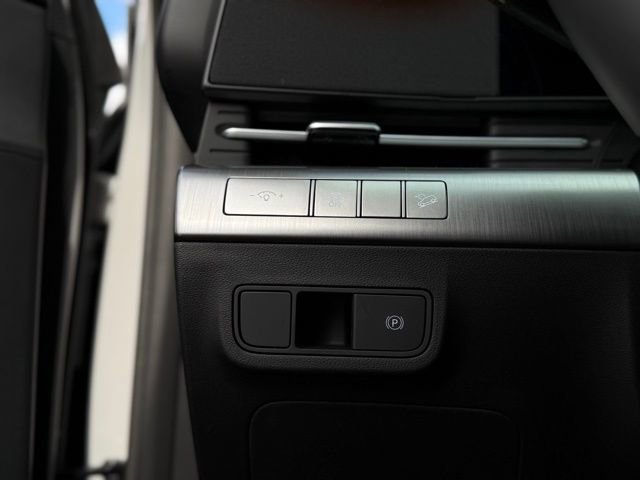 Used 2026 Hyundai Kona SEL Sport FWD image 32