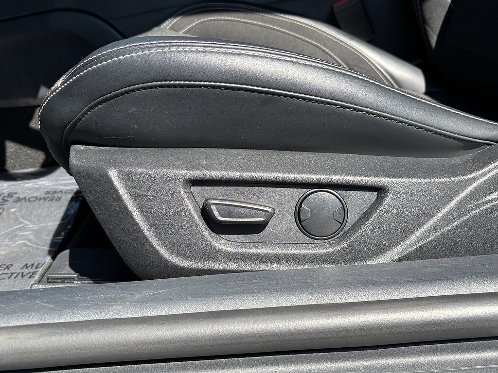 Certified 2024 Ford Mustang Coupe RWD image 16