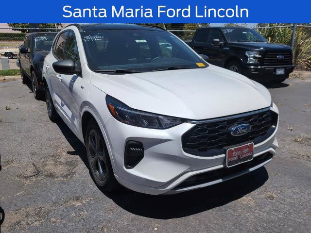 Certified 2023 Ford Escape ST-Line w/ Tech Pack #1 FWD image 2