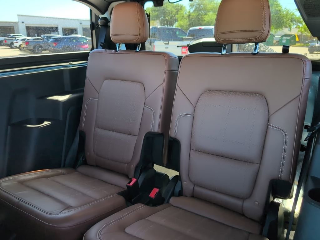 Certified 2024 Ford Bronco Heritage Edition AWD/4WD image 11