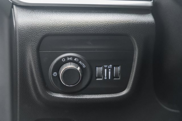 Used 2022 Jeep Grand Cherokee Altitude image 42