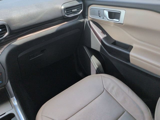 Certified 2020 Ford Explorer Limited RWD image 20
