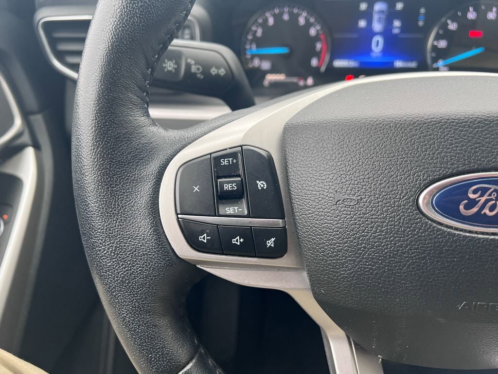 Certified 2023 Ford Explorer XLT w/ Equipment Group 202A AWD/4WD image 26