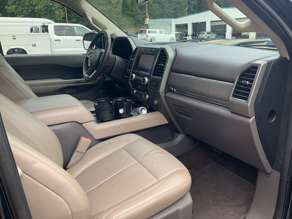 Certified 2020 Ford Expedition XLT w/ Equipment Group 202A RWD image 11