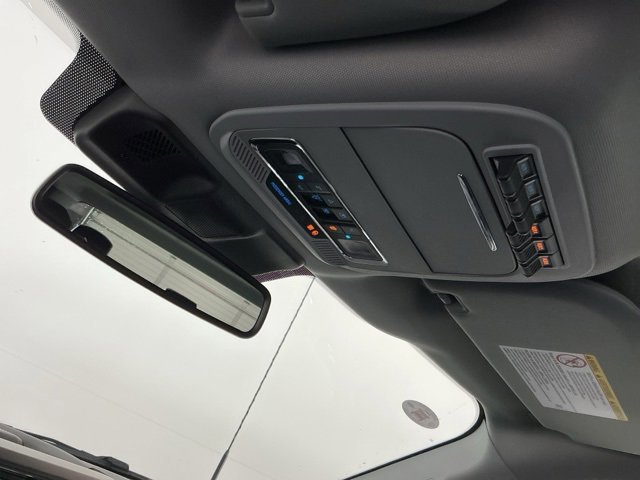 Certified 2025 Ford F350 Lariat w/ FX4 Off-Road Package image 25