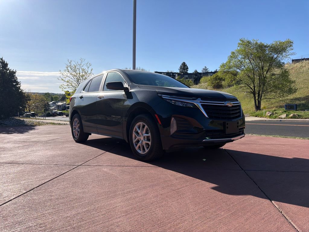 Used 2024 Chevrolet Equinox LT image 1