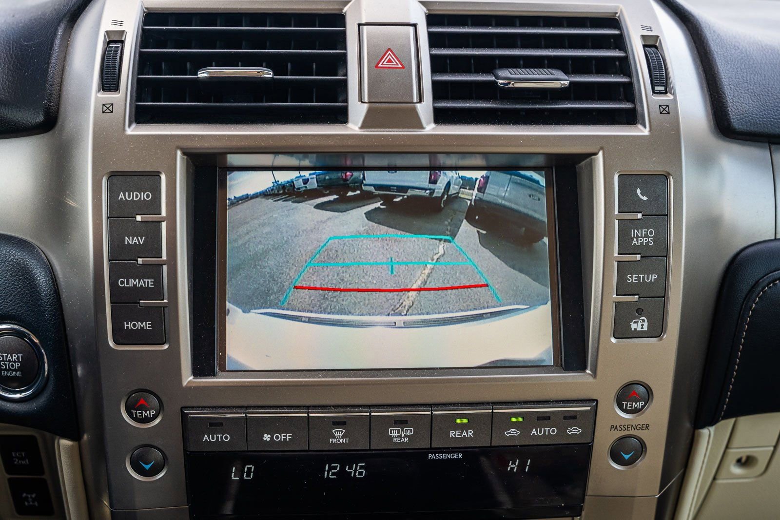 Used 2020 Lexus GX 460 Premium w/ Premium Package AWD/4WD image 34