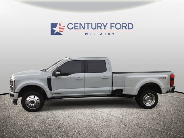 Certified 2025 Ford F450 Platinum w/ FX4 Off-Road Package AWD/4WD image 6