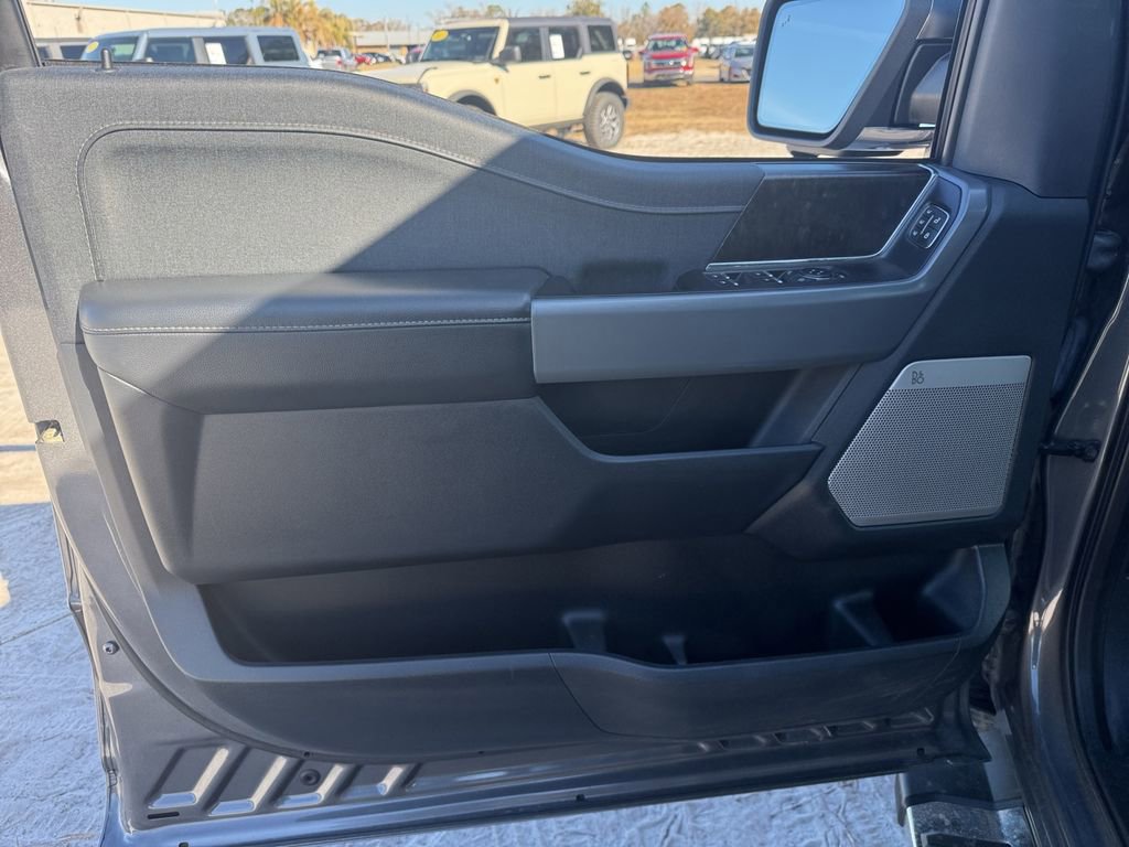 Certified 2022 Ford F150 Lariat w/ Equipment Group 502A High image 33