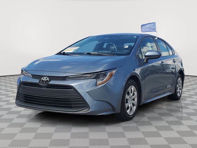 Used 2024 Toyota Corolla LE image 4