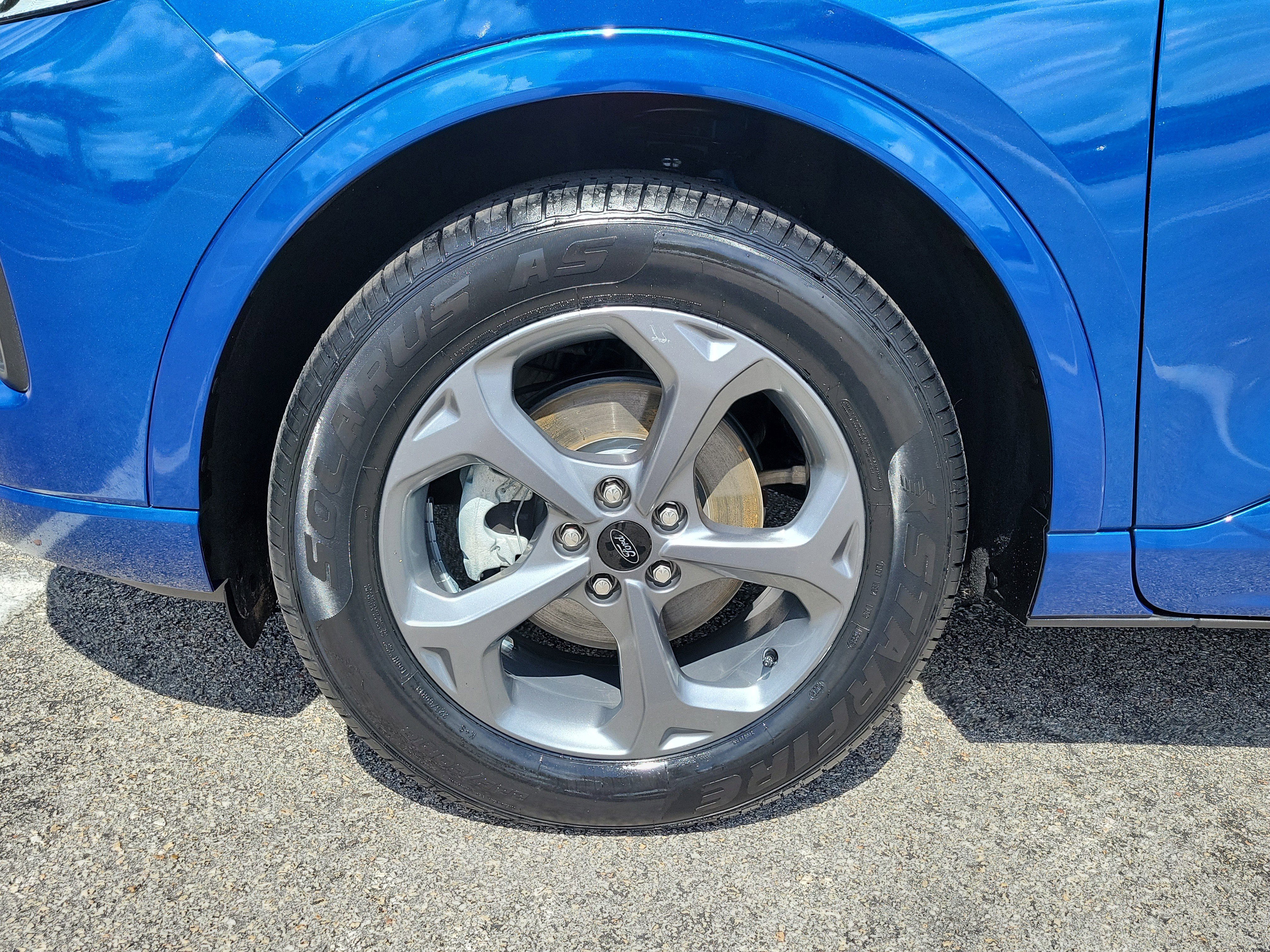 Certified 2023 Ford Escape ST-Line w/ Tech Pack #1 AWD/4WD image 5