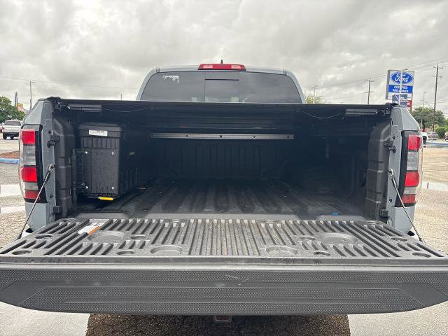 Used 2023 Nissan Frontier PRO-4X w/ Pro Convenience Package AWD/4WD image 6