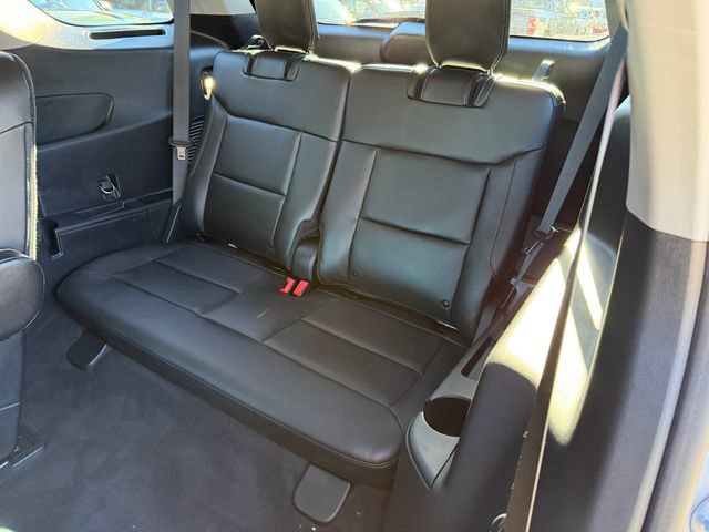 Certified 2022 Ford Explorer XLT w/ Equipment Group 202A image 17