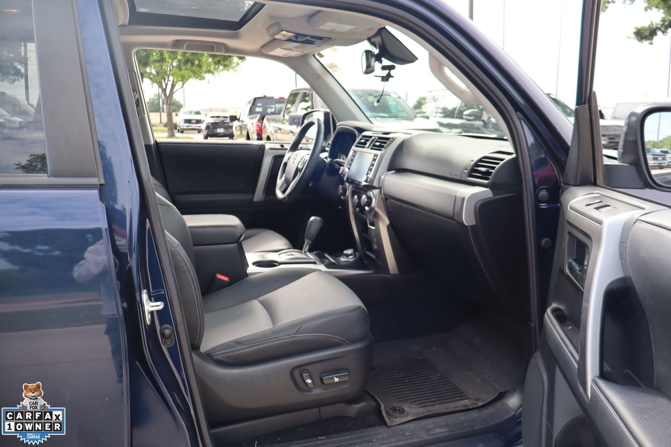 Used 2021 Toyota 4Runner SR5 Premium w/ Moonroof Package AWD/4WD image 30