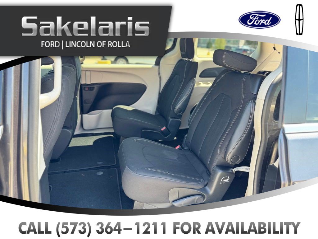 Used 2023 Chrysler Voyager LX FWD image 34